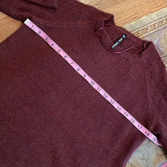 Kuhl burgundy knit sweater - Picture 8 of 9